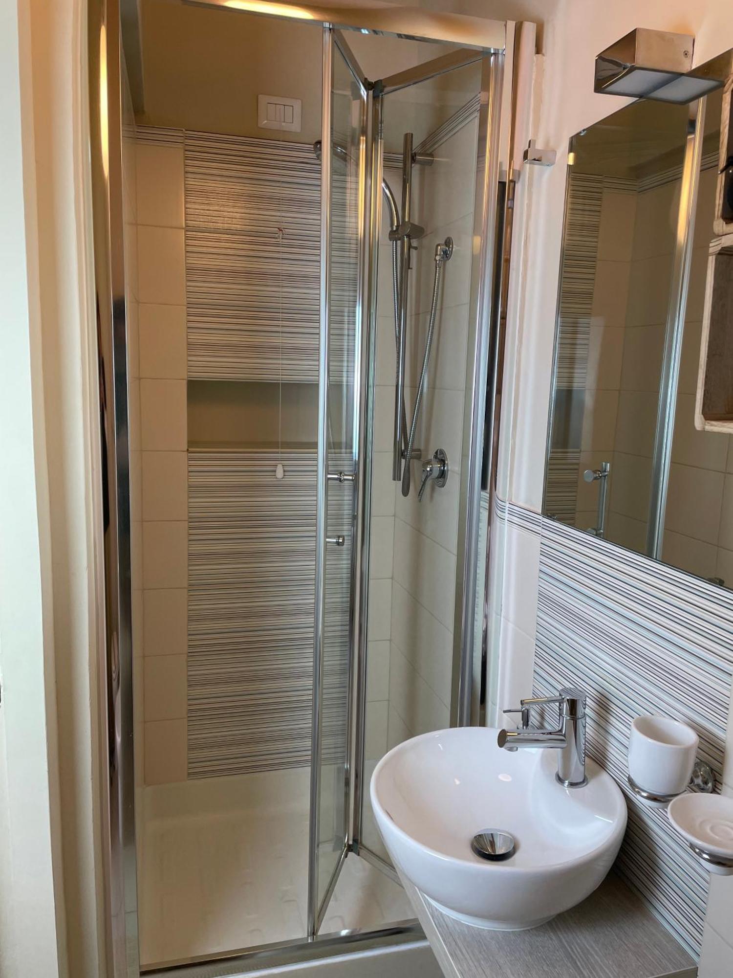 ססטרי לבאנטה Seven Boutique Hotel חדר תמונה